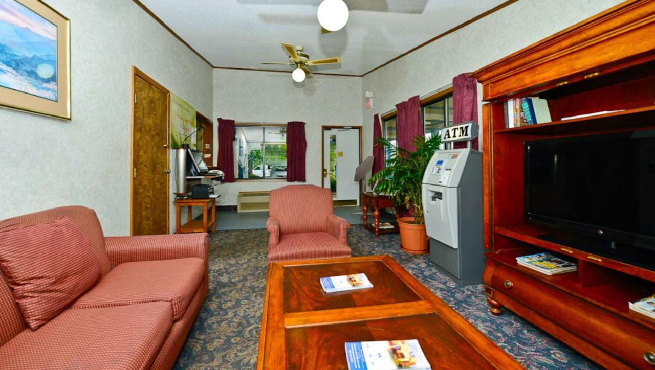 M Star Hotel Covington Bagian luar foto