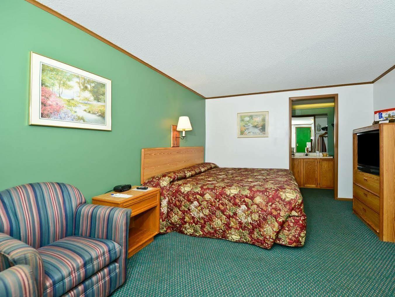 M Star Hotel Covington Bagian luar foto